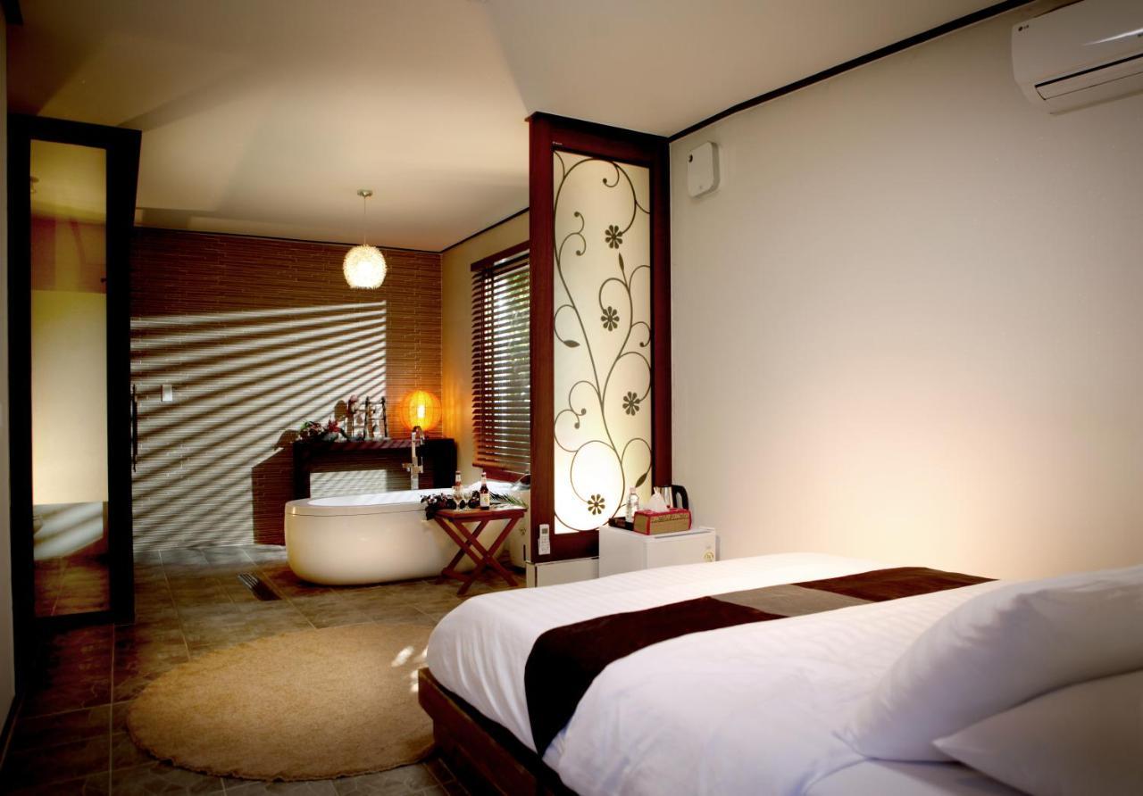 Thai Story Seogwipo Ngoại thất bức ảnh